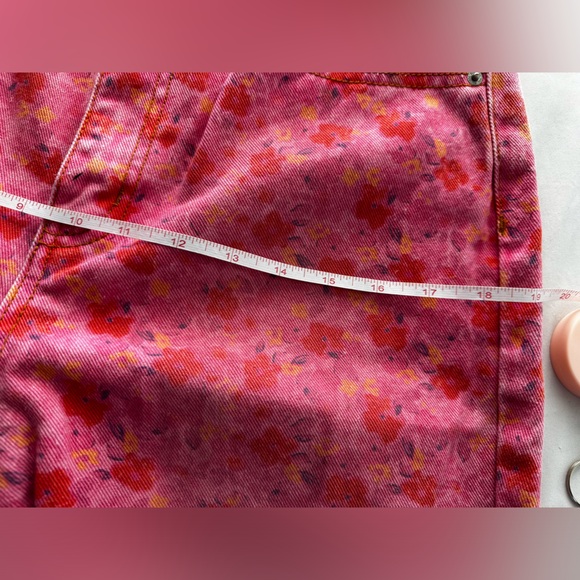 BDG Floral Pink High-rise Flare Jeans - Picture 7 of 8